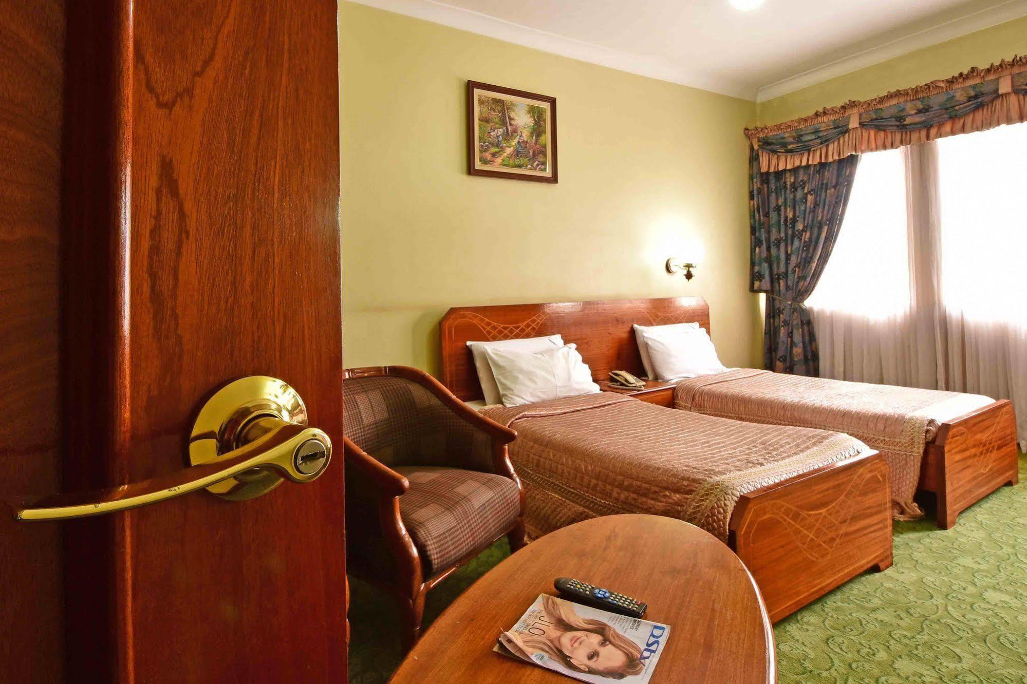 Grand Imperial Hotel كامبالا المظهر الخارجي الصورة